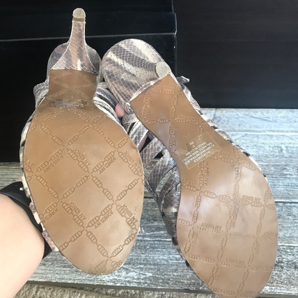 ⭐️ NWT Jones New York Heels - Picture 2 of 6